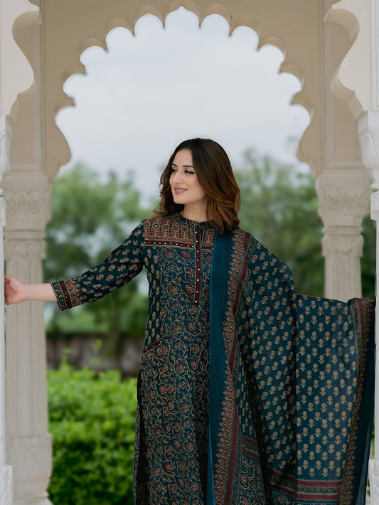 Royal Blue Embroidered Kurta Set - Achyutara