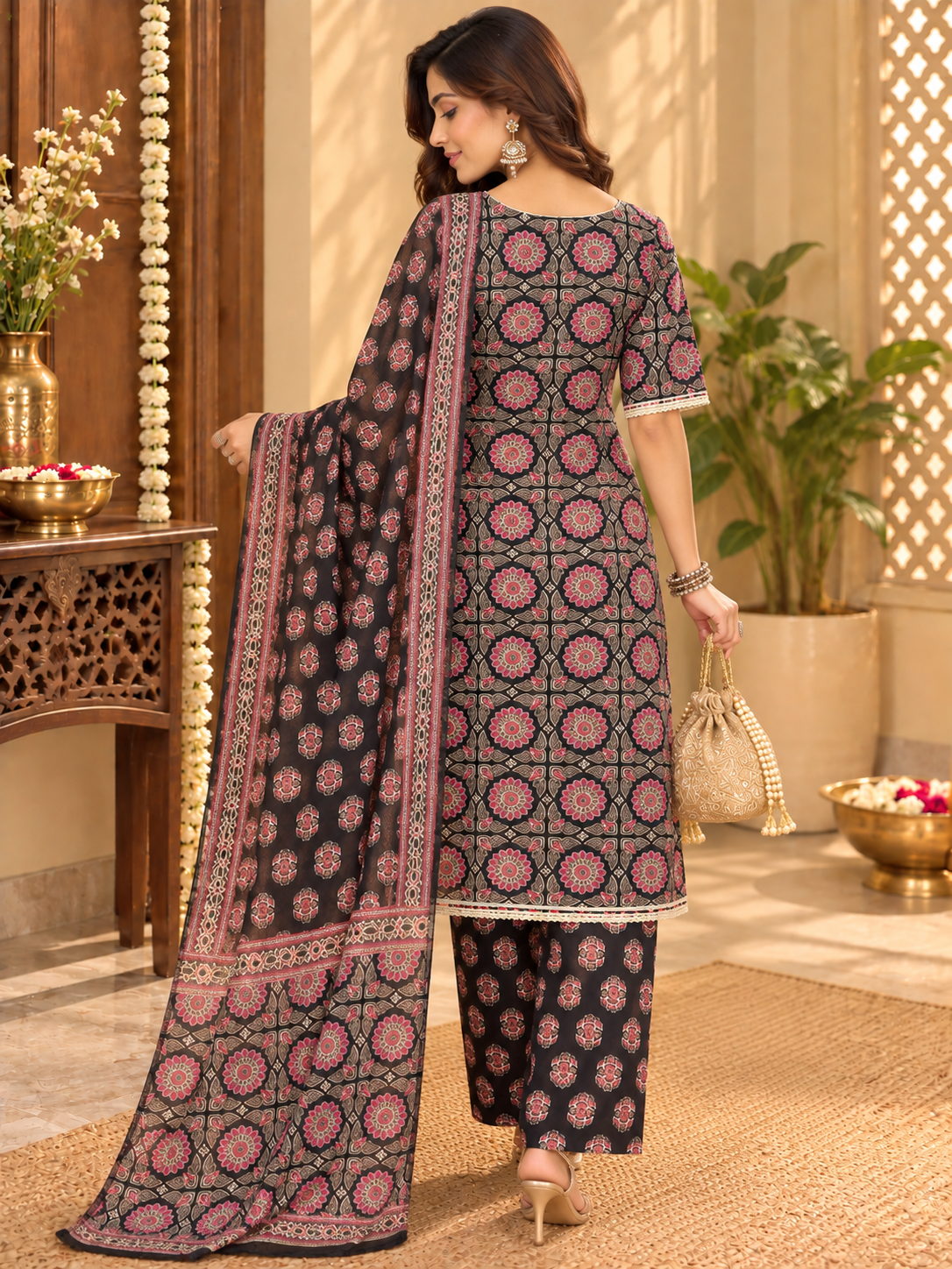 Women’s Black Floral Printed 3 Piece Kurta Set