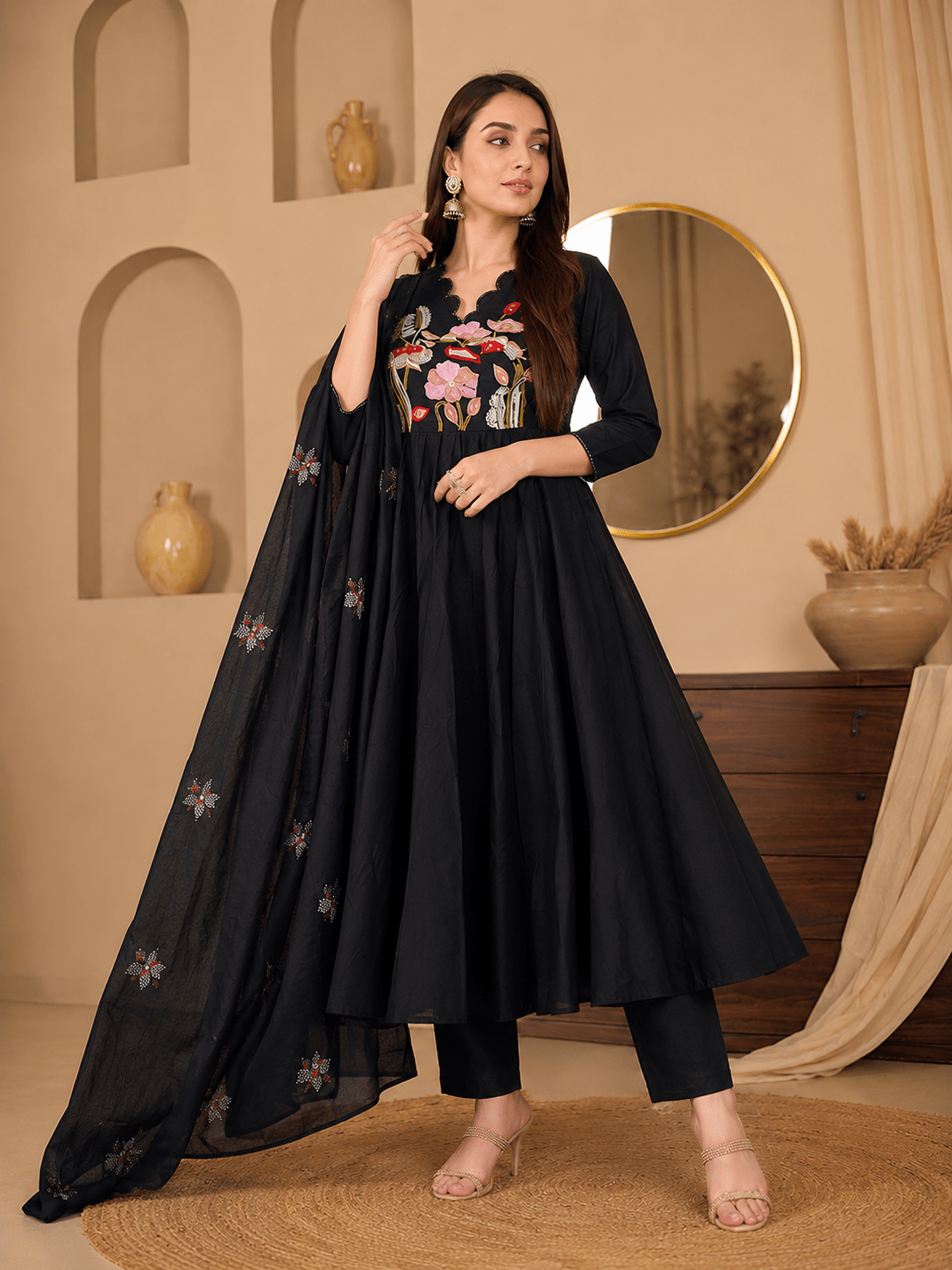 Noir Bloom Embroidered Anarkali Kurta Set - Achyutara