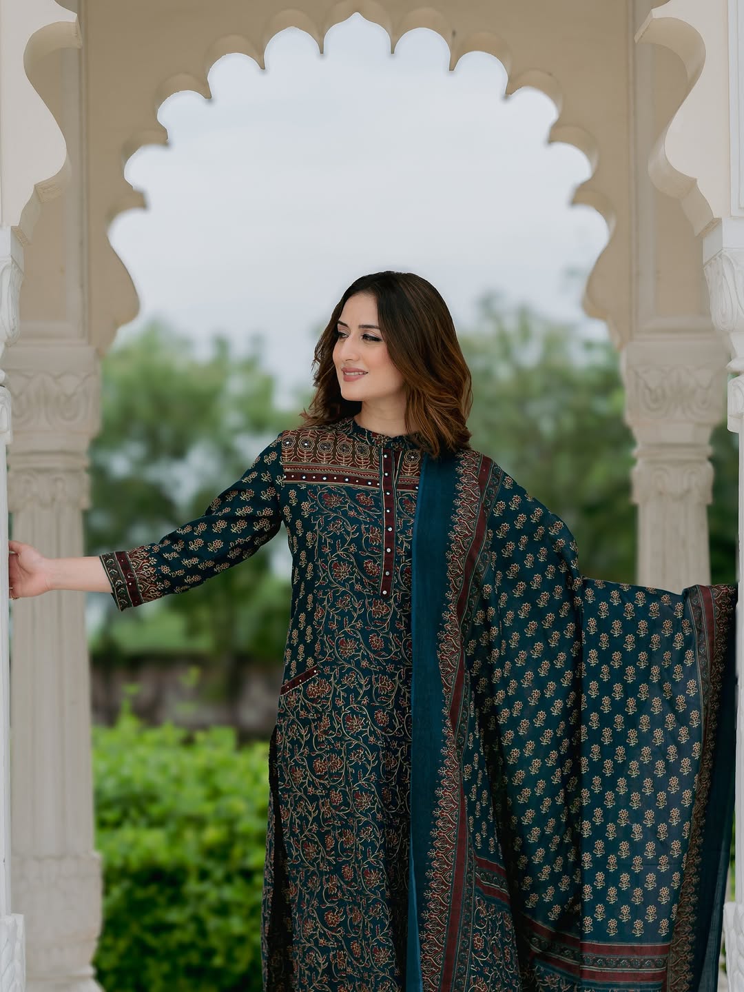 Royal Blue Embroidered Kurta Set - Achyutara