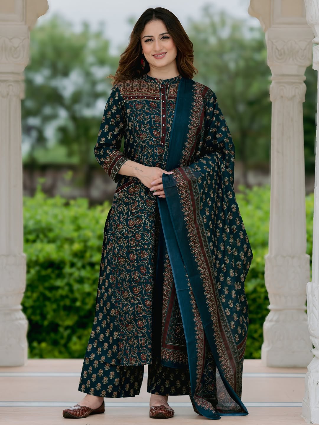 Royal Blue Embroidered Kurta Set - Achyutara